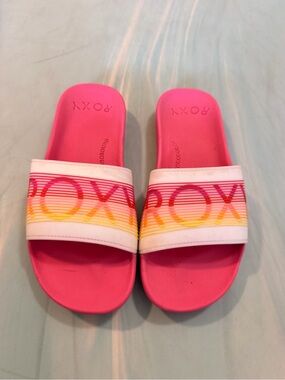 Roxy Pink Slide Sandals with Gradient Logo